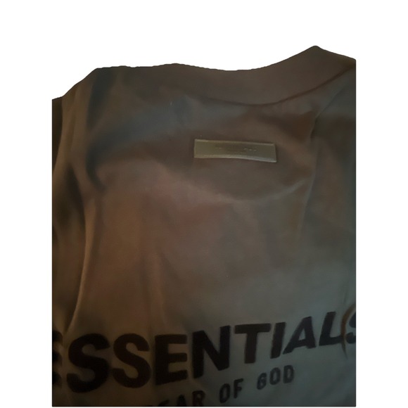 NWT FEAR OF GOD Essentials Logo T-Shirt Short Sleeve Stretch Limo Men M Black - Picture 10 of 16